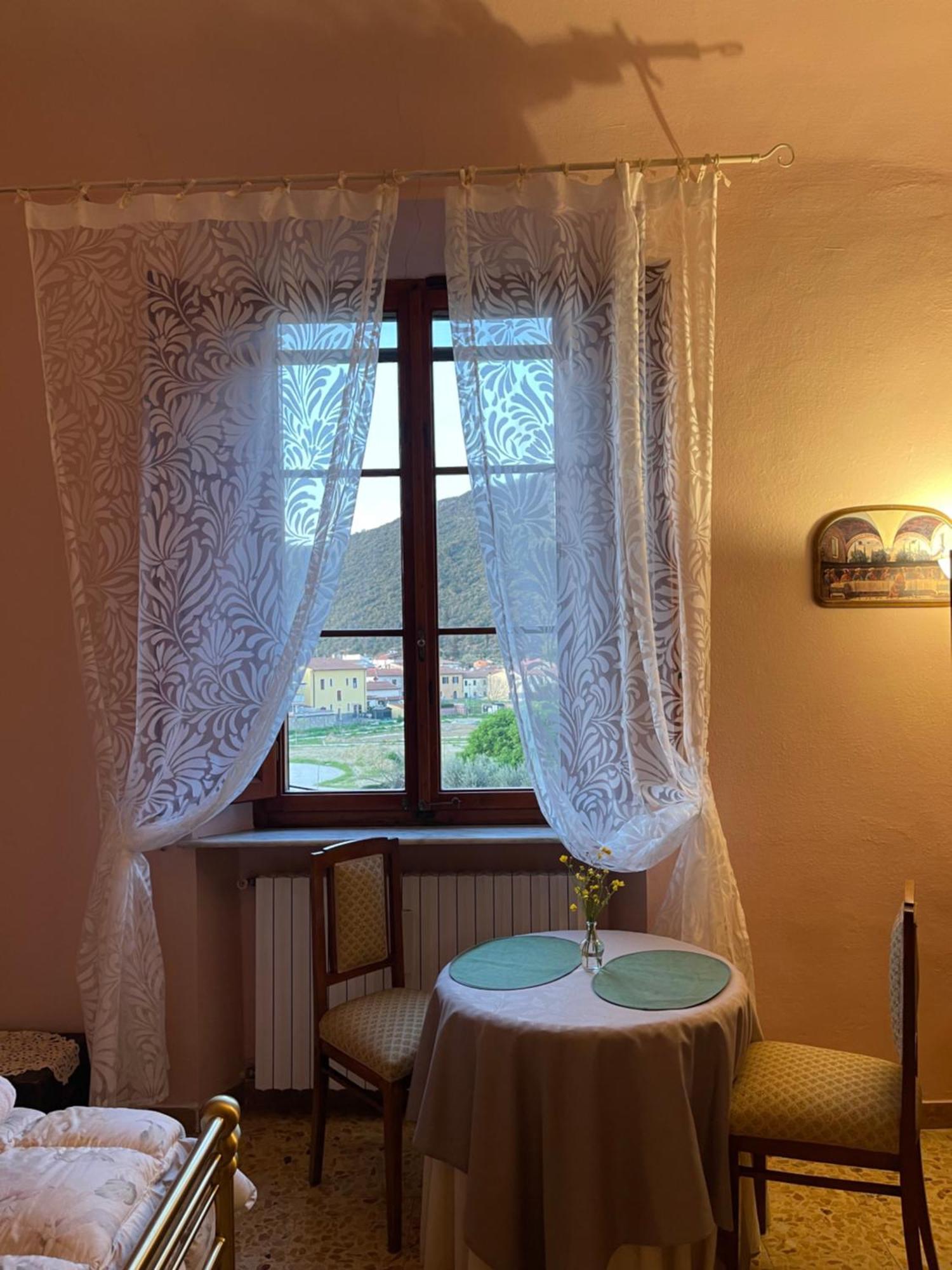 La Casa Sul Lungarno Appartement Uliveto Terme Buitenkant foto